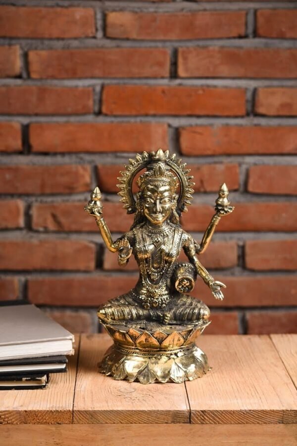 Lakshmi Ji Dhokra Kunst