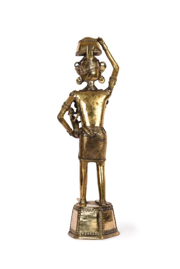 Statue von Madia für die Inneneinrichtung