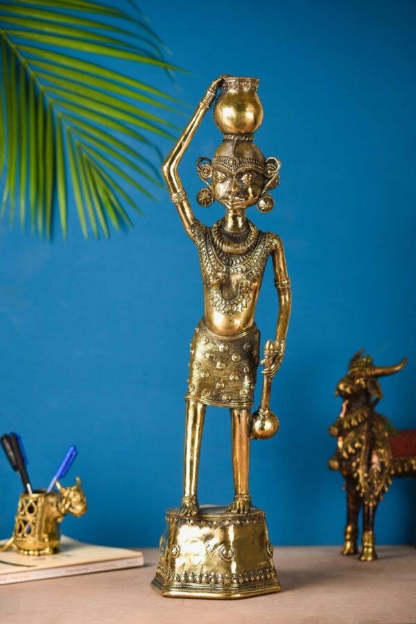 Statue von Madin