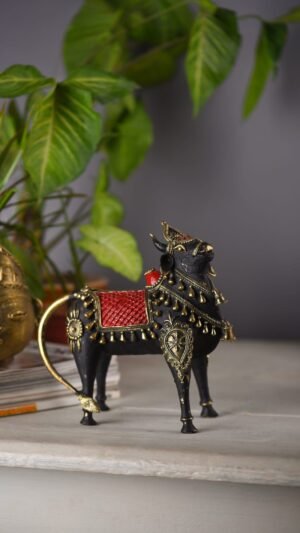 Shiv Nandi in schwarzer oder roter Farbe