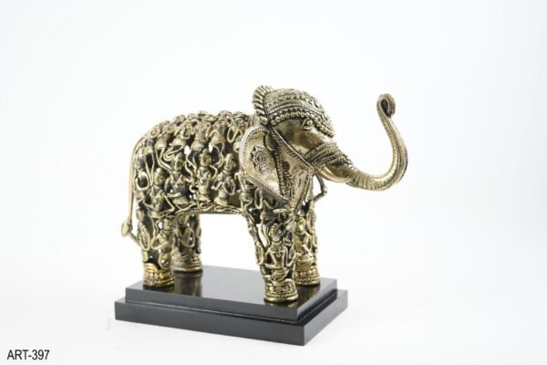 Stammesfigur Elefant mit Sockel