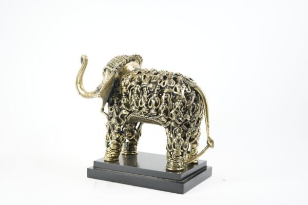 Stammesfigur Elefant mit Sockel