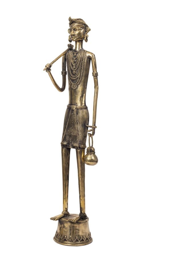 MADIA MADIN STAMMESSTATUE