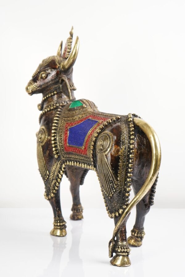 Baster Art Nandi Statue