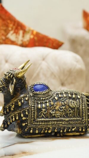 Dhokra-Kunst sitzender Nandi