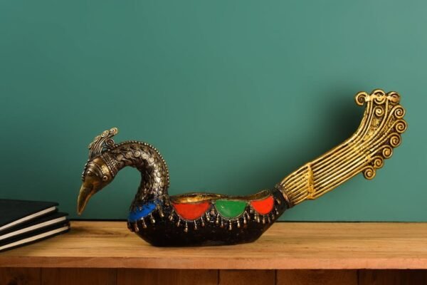 Pfau Dhokra Kunst