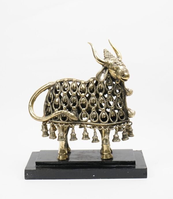 Dhokra Nandi mit Glocke