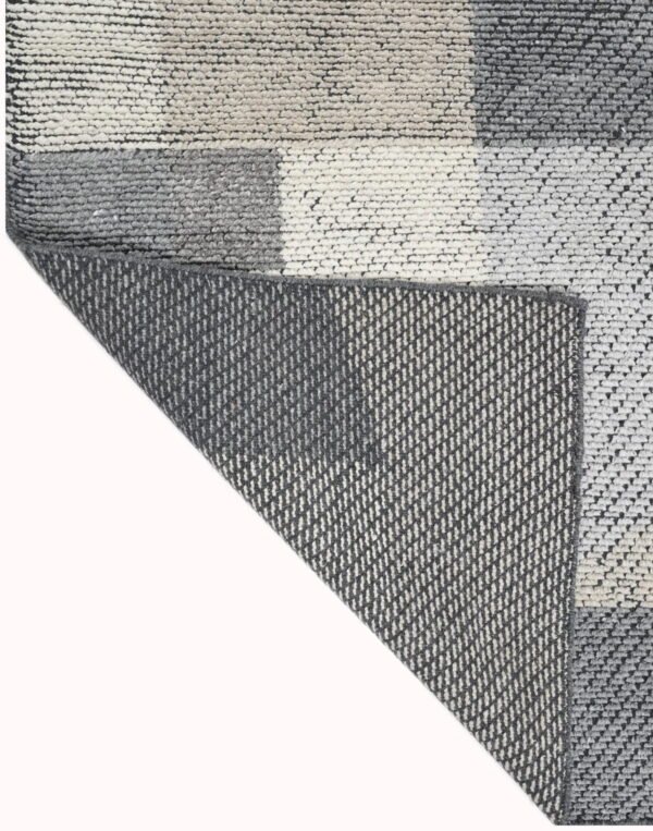 Hand Knotted Woolen Carpets