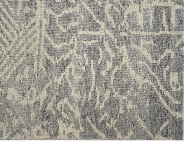 Hand Knotted Woolen Carpets