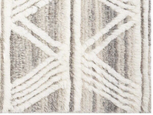 Hand Knotted Woolen Carpets