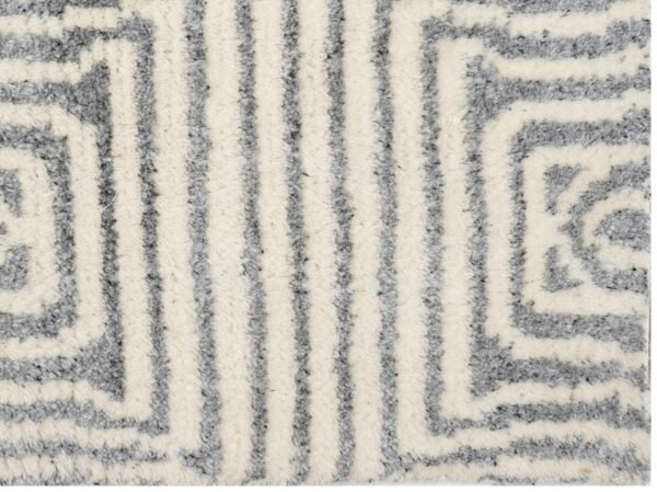 Hand Knotted Woolen Carpets