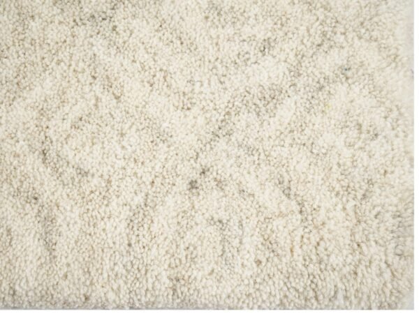 Ivory Whisper Hand Tufted Broadloom Roll Carpets