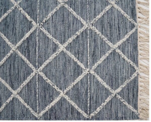 Metro Lattice Hand Woven Woolen Rugs