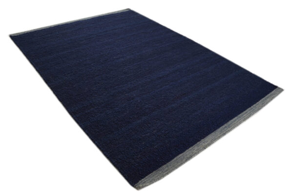 Midnight Essence Hand Woven Woolen Carpets