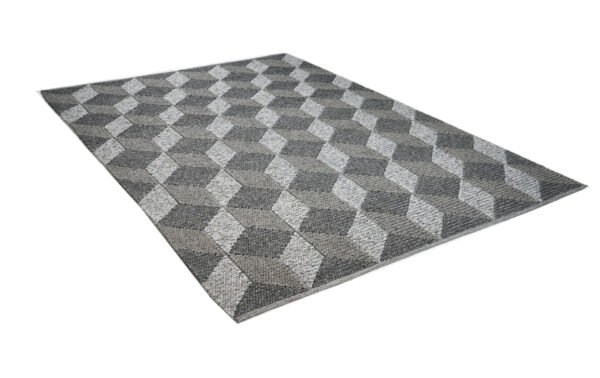 Nayan Black Hand Woven Polypropylene Rug