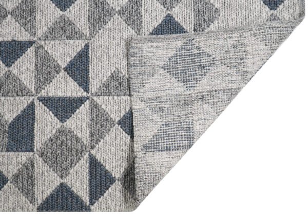 Aahan Geometric Hand Woven Polypropylene Rug