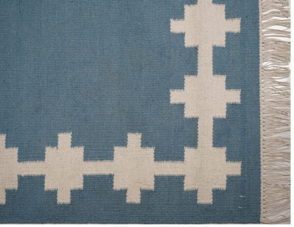 Neela Dwaar Hand Woven Woolen Rug